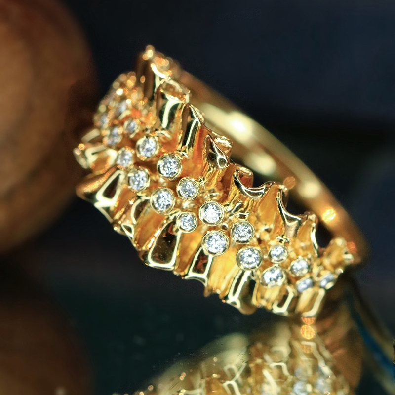 Anillos de Oro Amarillo de 18K - Luxury Lifestyle Party reseña y precio